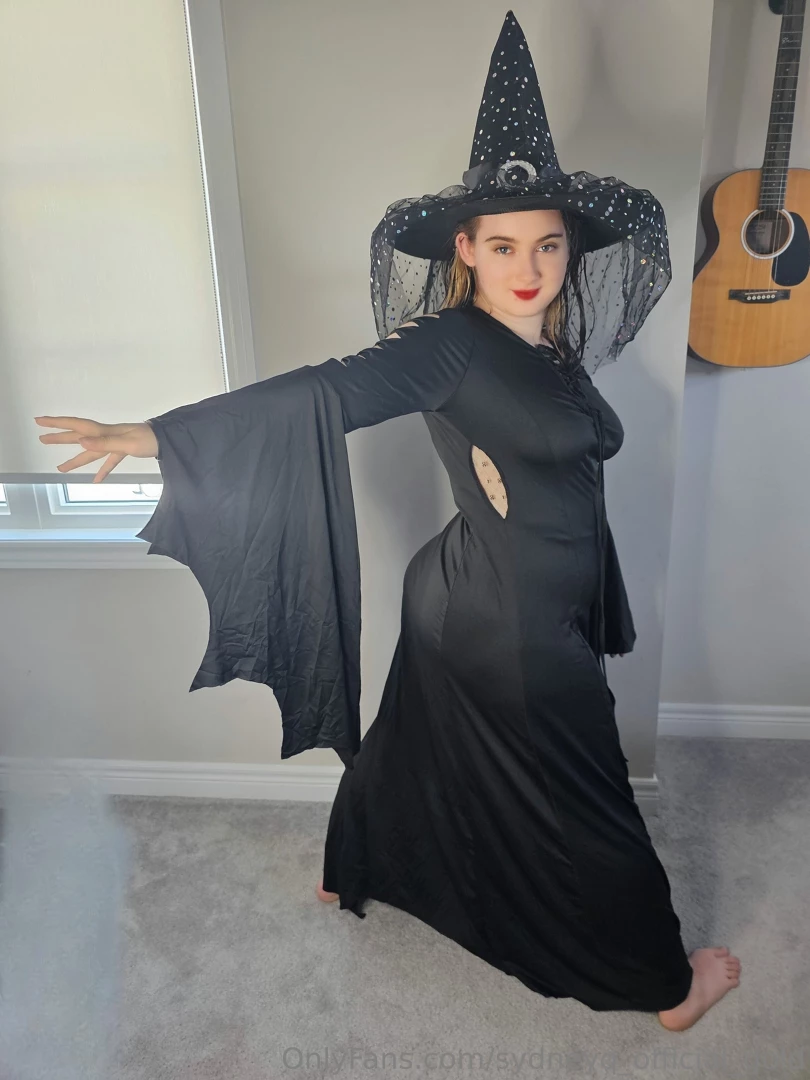 Sydneyq-official-gold part 55 