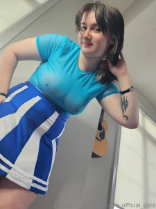 Sydneyq-official-gold part 68