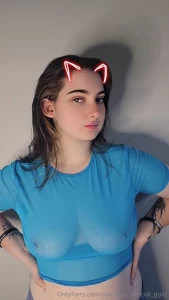 Sydneyq-official-gold part 70