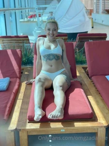 Have an awesome day y all waiting for you in my vip page omgzada