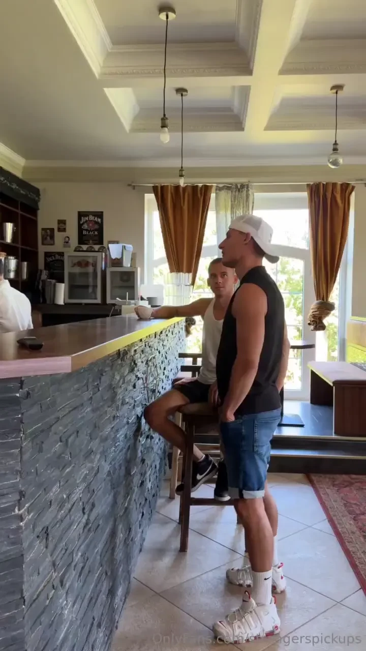 Dont talk to stranger in a bar or u might get fucked really hard poor 