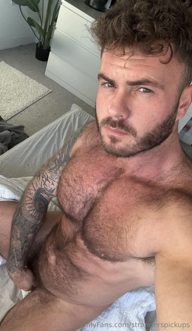 Like daddies check his oage its for an year https onlyfans com 