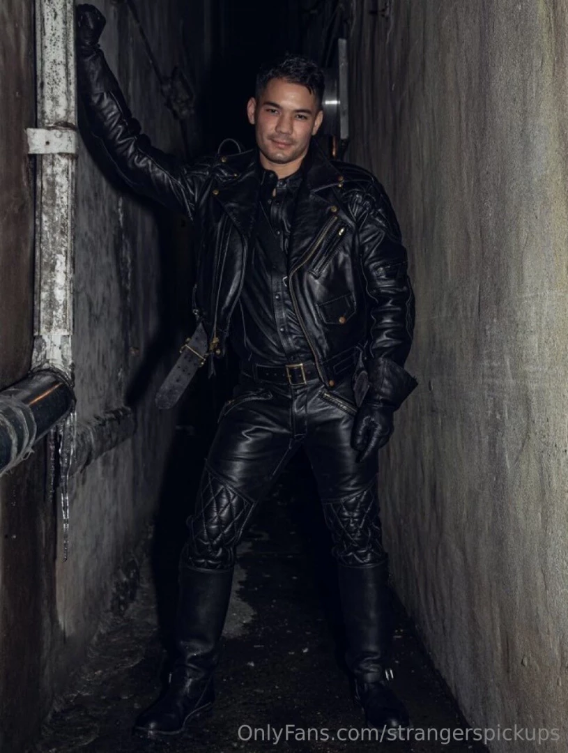 Hot daddy vibes from colton his page is free for all my fans for next part 3 