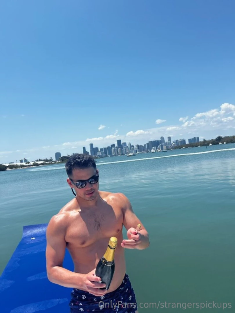 Hot daddy vibes from colton his page is free for all my fans for next part 2 