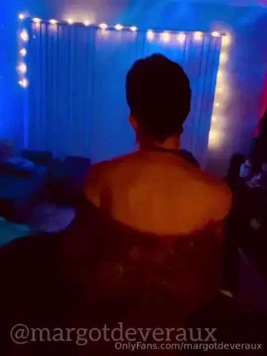 A little teaser of a strip tease i was feeling myself the other night 