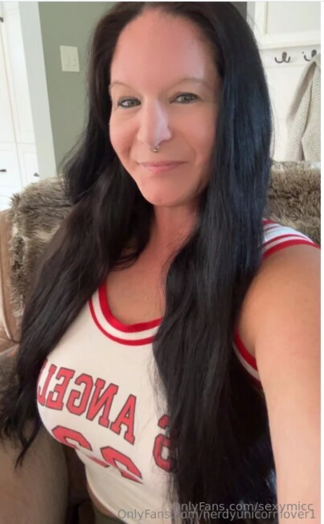 Come watch me play out my naughtiest fantasies sexy i love knowing you 