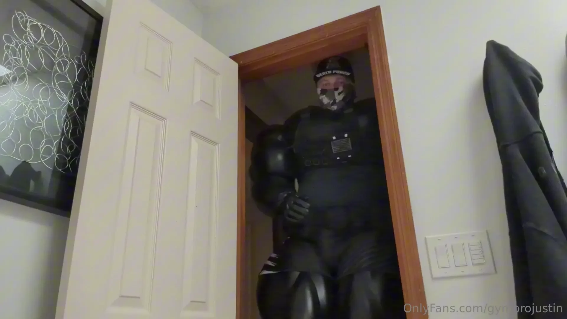 Part 2 from last week contains size theft themes cocky growing etc etc 