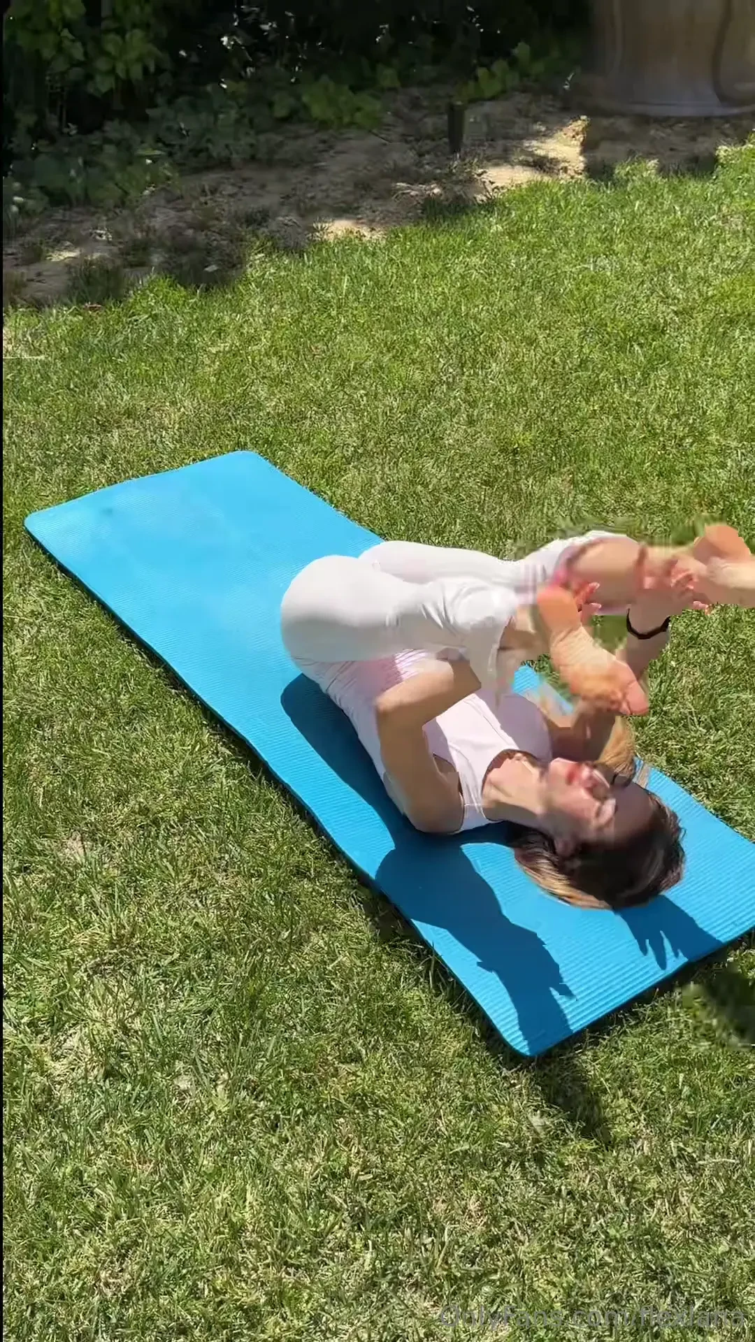 You guys asked for more contortion videos hope you like it 