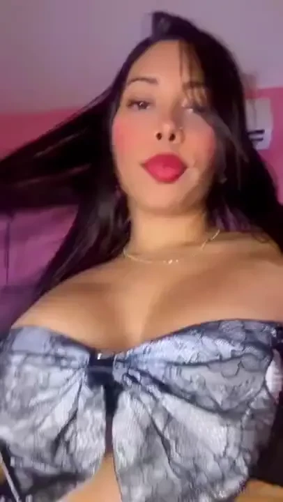 Que haces amor si me env as tip por 5 te enviar mi mejor foto xxx si 