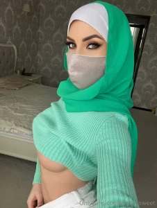 A real whore in a hijab isn t it true that your cock turns to stone part 9