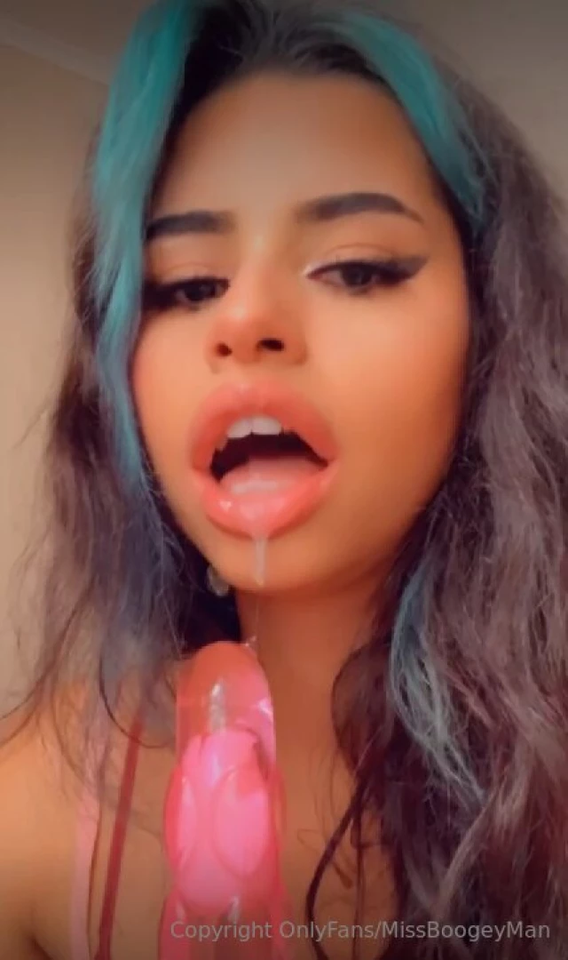 I drool like crazy every time i see a dildo 