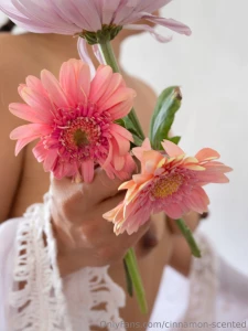 I m giving you my flowers
