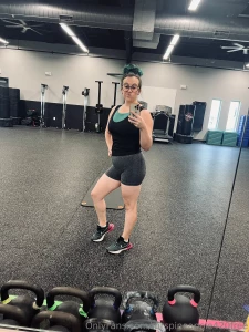 Here are today s gym pics seven new boobie pics for just 3 part 1