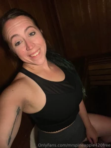 Another day in the gym done unlock my titty pics from the sauna today