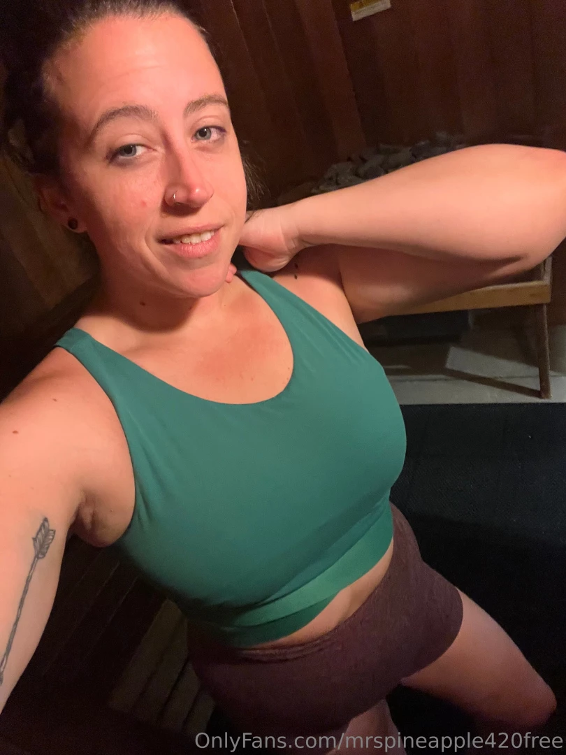 New topless sauna pics from today s workout help me get those booty part 3 