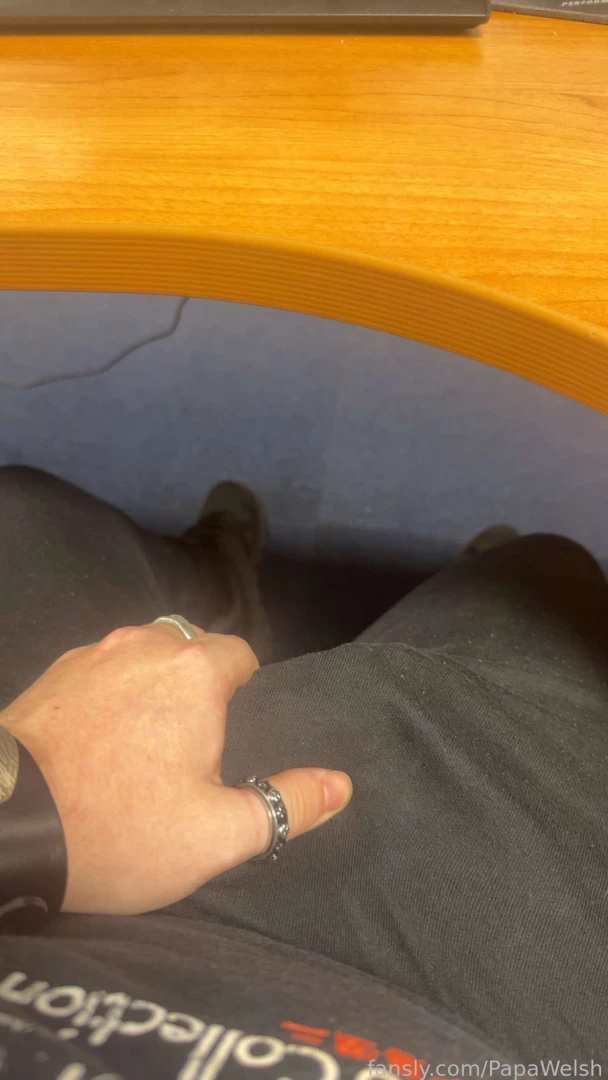 Got hard at work wanner come help irl bulge part 1 