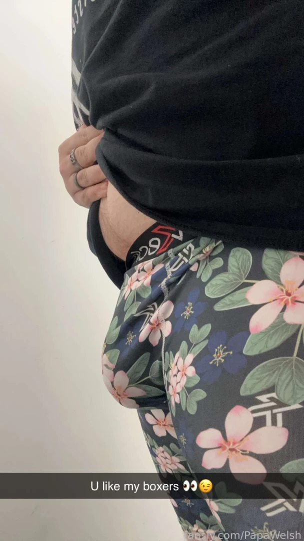 Got hard at work wanner come help irl bulge 