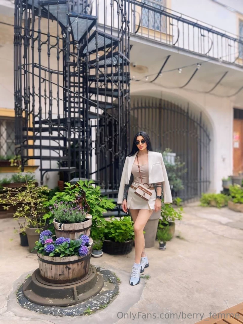 Does the style of women s clothing mean a lot to you when i walked 