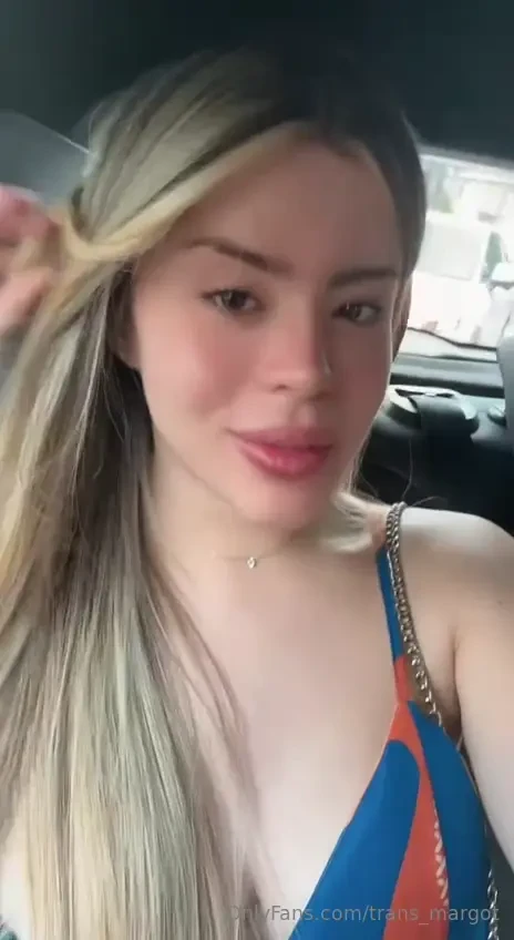 Tell me i m pretty or tell me you re hard both can work 