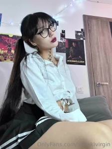 What do you think about this outfit do you think it would look hot in