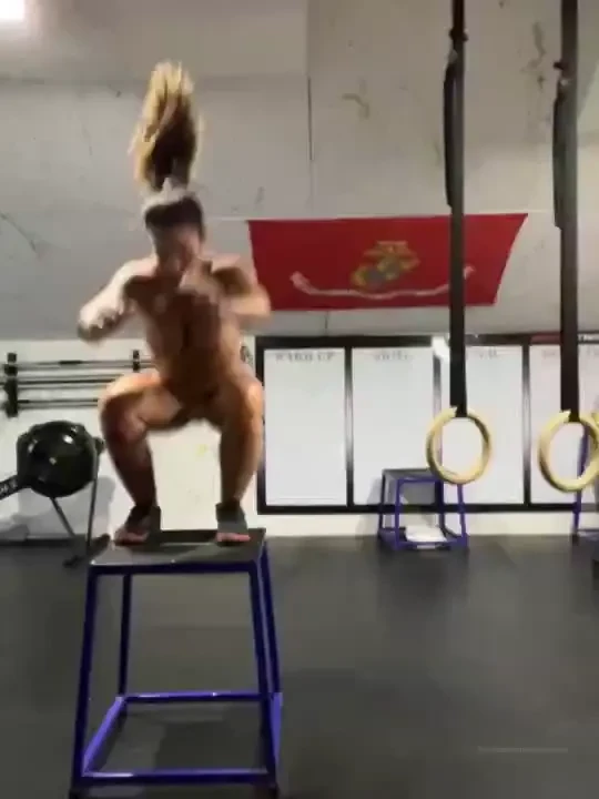 21 18 15 12 9 6 3 box jumps and ring pulls literally this was the 