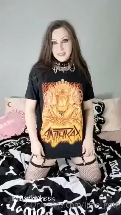 My favorite metal band is anthrax comment a band or album below that 