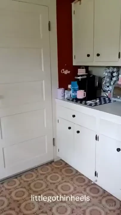 Must have coffeeeeee omg my keurig is super slowwwww 