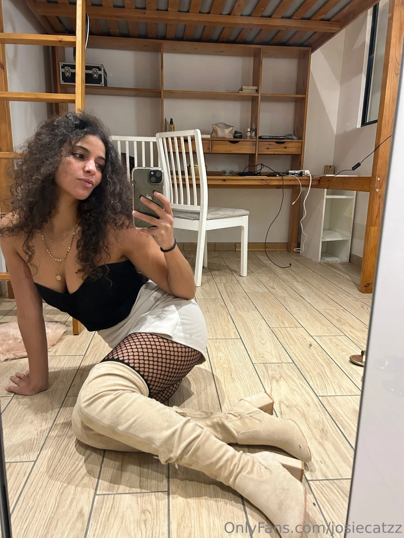 Hum je te plais n h sites pas m crire si tu veux en voir 