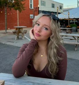 Bored come chat with me