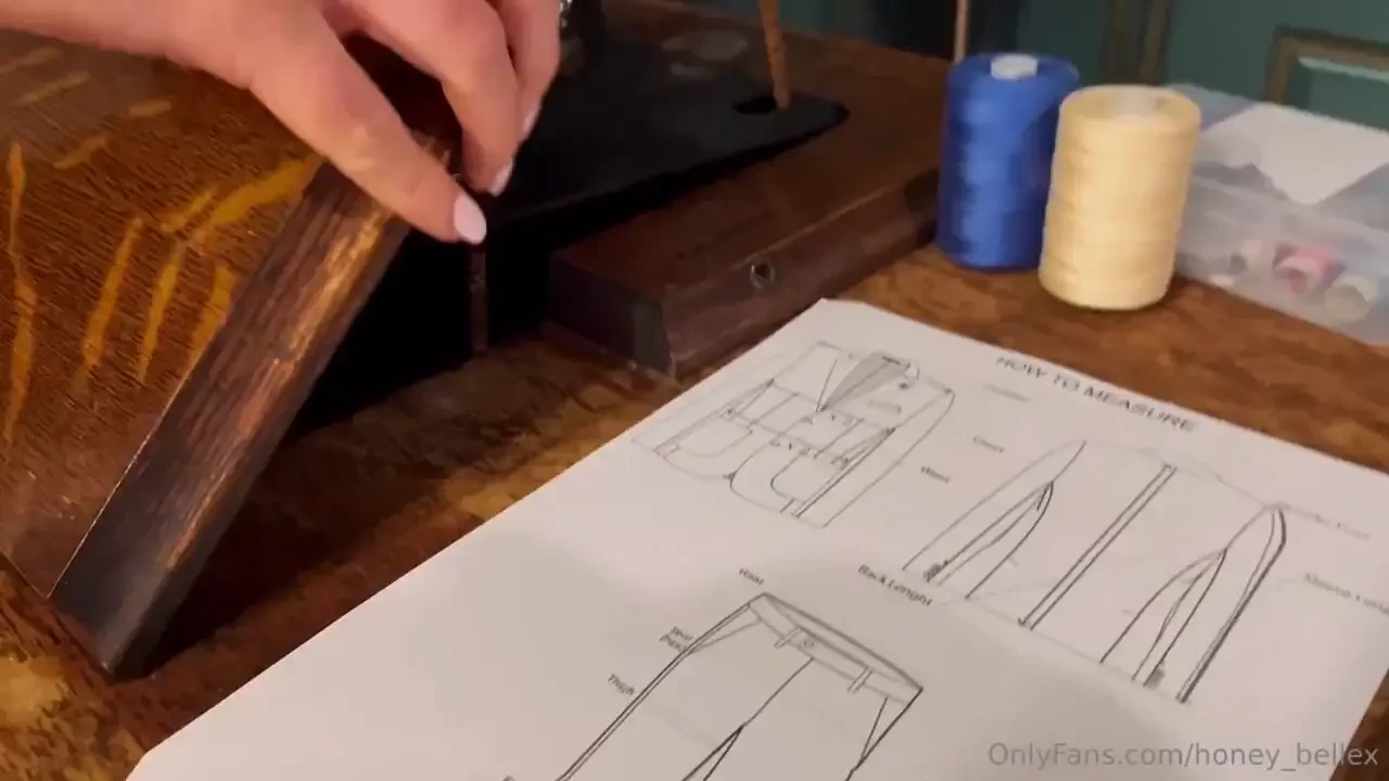 Suit fitting for naughty men only 25 mins seeing such a handsome man 