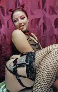 Set release lt 3 want to see a succubus spread her cheeks please enjoy part 1