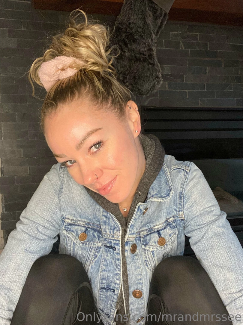 Lonely amp horny while hubby is out for the night what kind of fun 