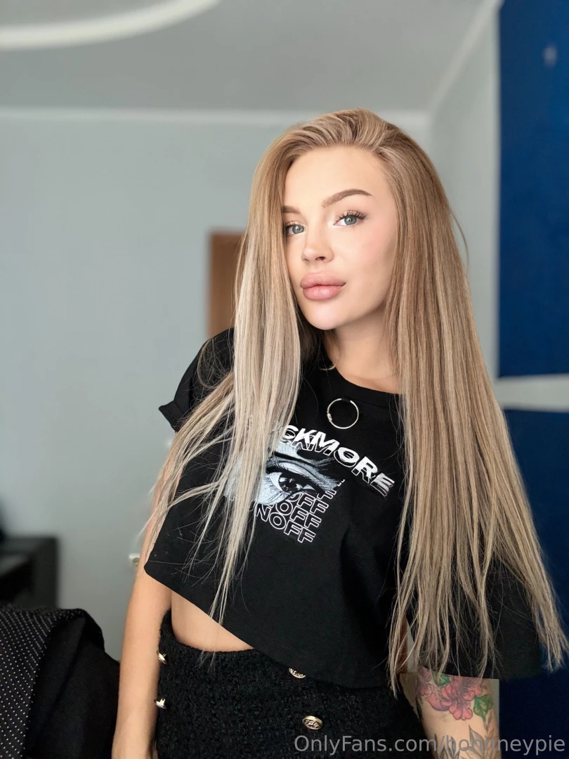 Spreading good vibes and hoping you re having an awesome day what s 