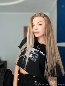 Spreading good vibes and hoping you re having an awesome day what s