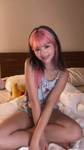 Message meeee i m bored and horny