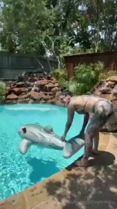 Jaws music
