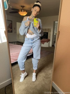 Even dressed down i make you weak admit it