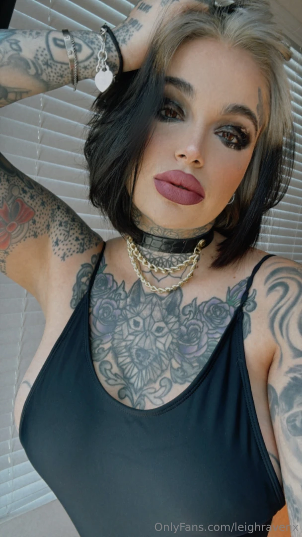 Make sure you re on your knees before opening my dms 