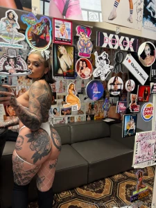 Get on your knees and thank me for this view part 1