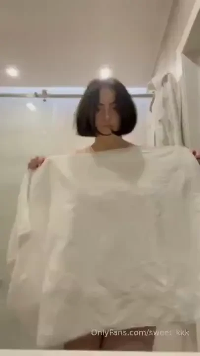 Do you want the towel to fall off completely 