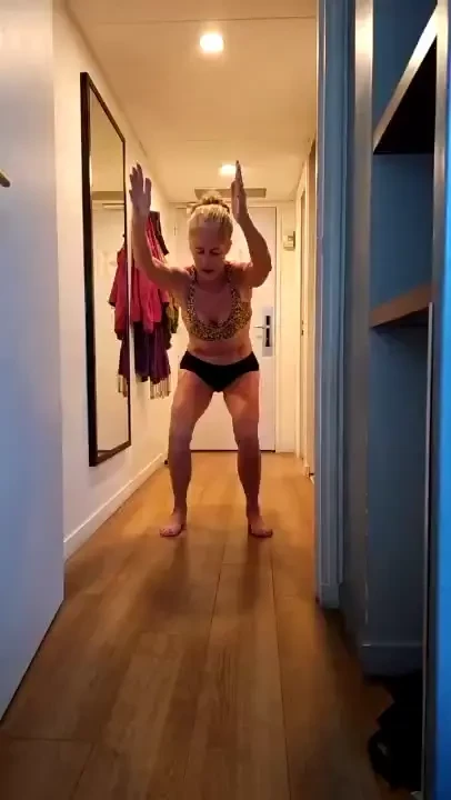 Stream started at 10 14 2024 06 31 am happy monday morning live 