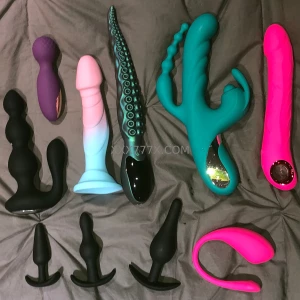 Hey what s up just got lots of new lingerie and have all these toys to