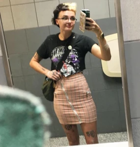 Old pictures of me which one is your favorite part 6