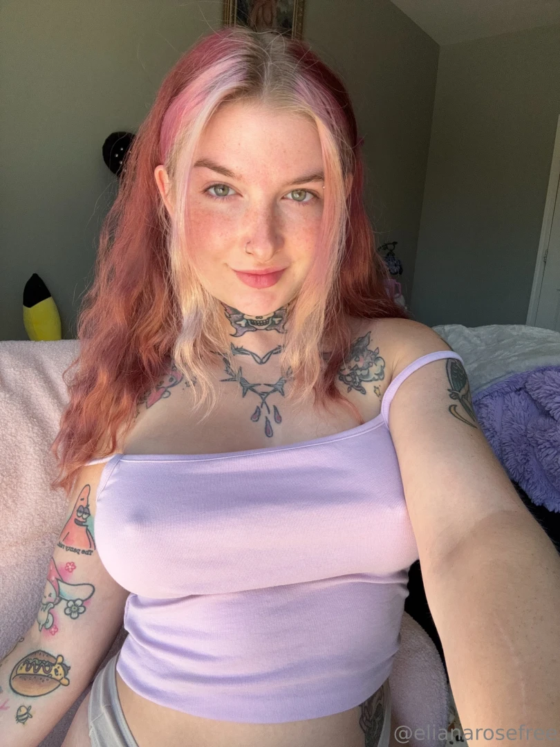 Feeling kinda cute p click here for the nude version elianarose 