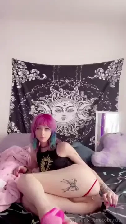 New anal video dm me anal to watch me stretch my tight little asshole 