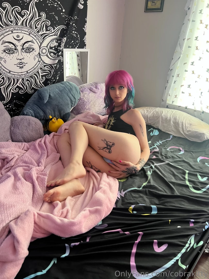 Kinda feeling down right now what about you come cheer me up dms are part 6 