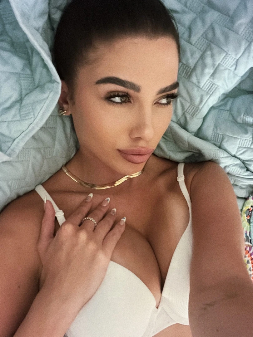 Drop an emoji in the comments if i was on your mind today 