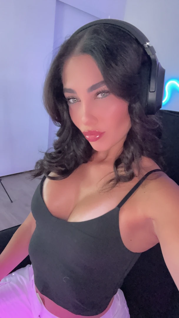 This face it s trouble handle with care 