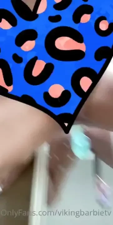 Hottest squirt show ever i fuck a cock on a mirror and squirt every 