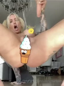 Today i did my favorite thing i got my vibrator and my favorite life part 1